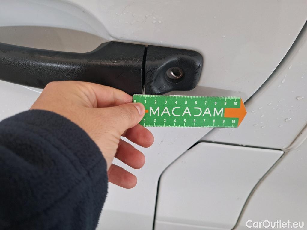  Renault  Trafic RENAULT  / 2019 / 4P / Fourgon tole NV FG GCF L1H1 1200 Energy dCi 145 #14