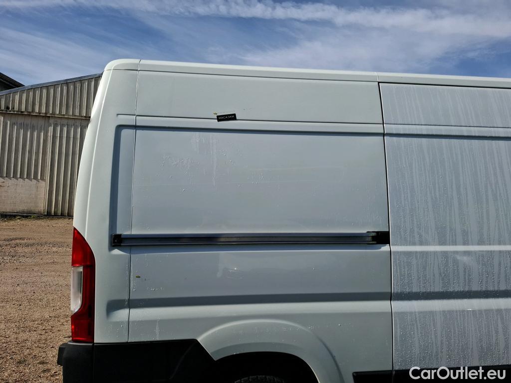  Peugeot  Boxer PEUGEOT  / 2014 / 4P / Fourgon tôlé BlueHDi S&S 120 PREMIUM 335 L2H2 #19