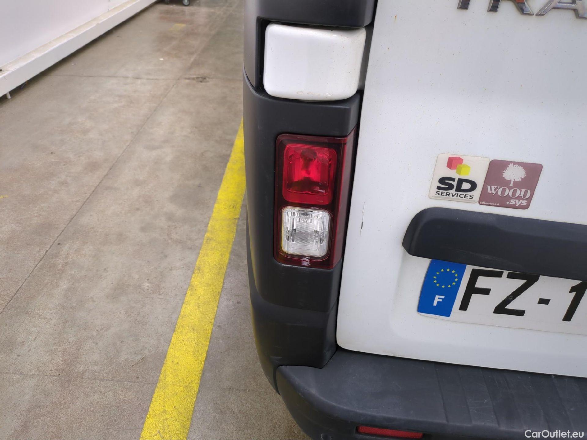  Renault  Trafic RENAULT  / 2019 / 4P / Fourgon tole NV FG GCF L1H1 1200 dCi 120 S&S #36