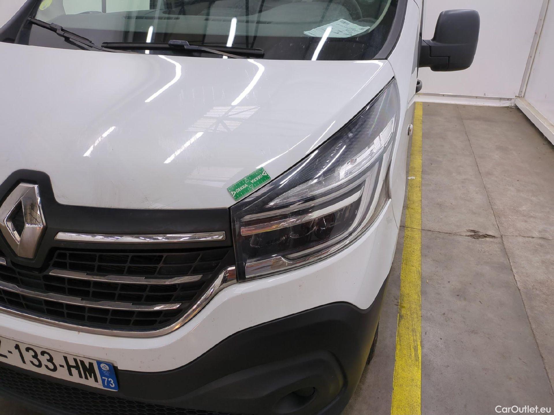  Renault  Trafic RENAULT  / 2019 / 4P / Fourgon tole NV FG GCF L1H1 1200 dCi 120 S&S #29