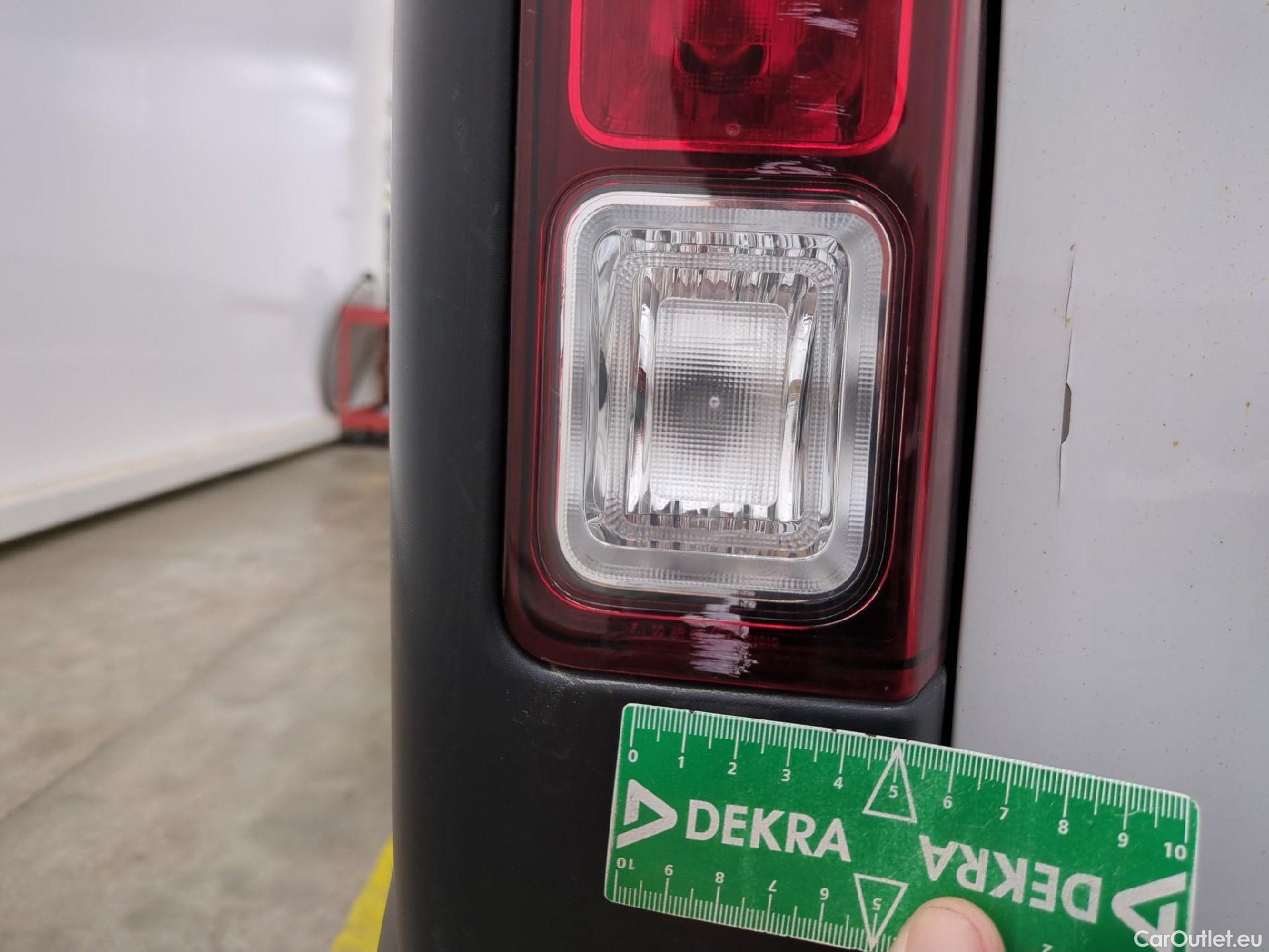  Renault  Trafic RENAULT  / 2019 / 4P / Fourgon tole NV FG GCF L1H1 1200 dCi 120 S&S #37