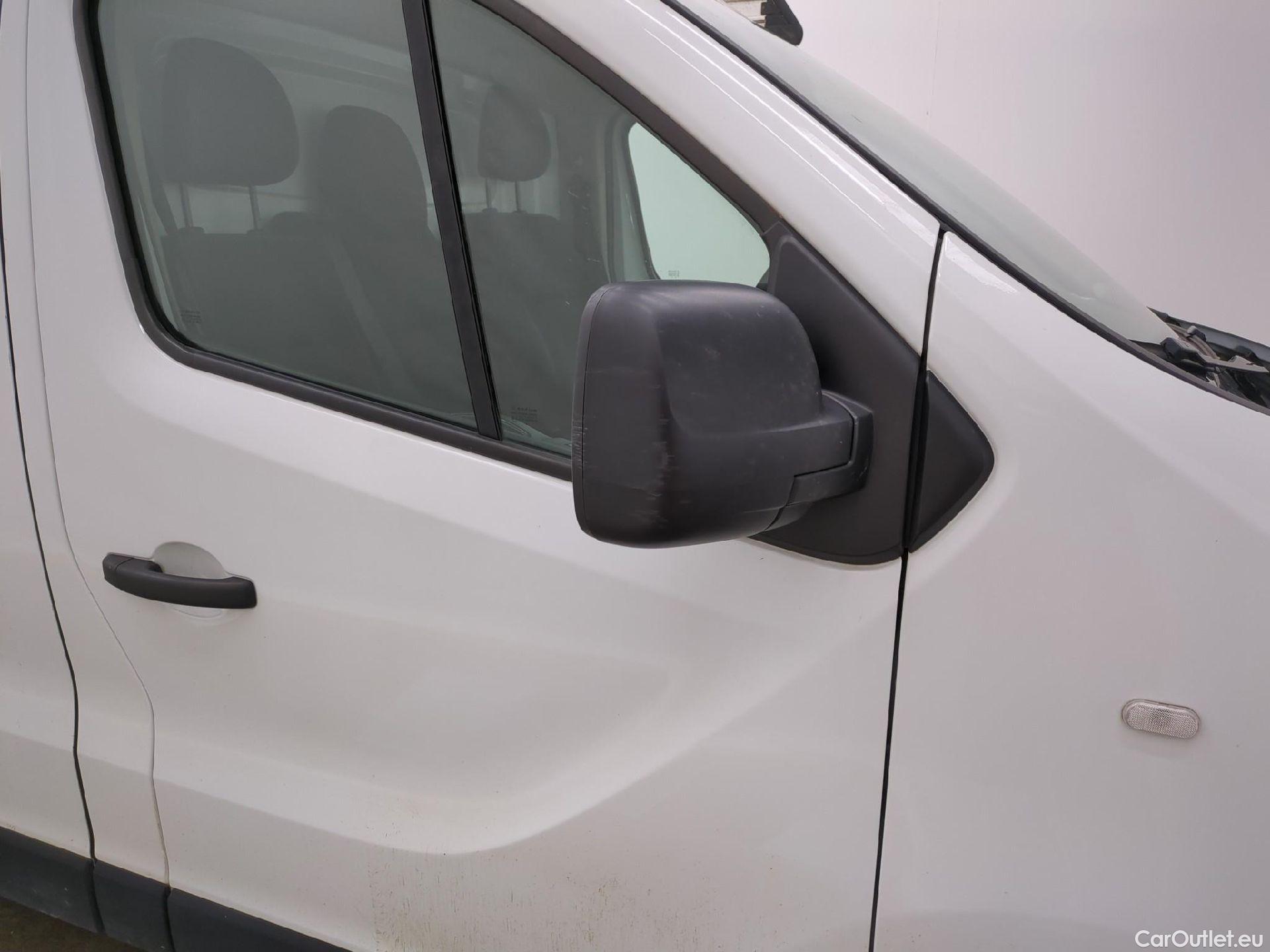  Renault  Trafic RENAULT  / 2019 / 4P / Fourgon tole NV FG GCF L1H1 1200 dCi 120 S&S #49