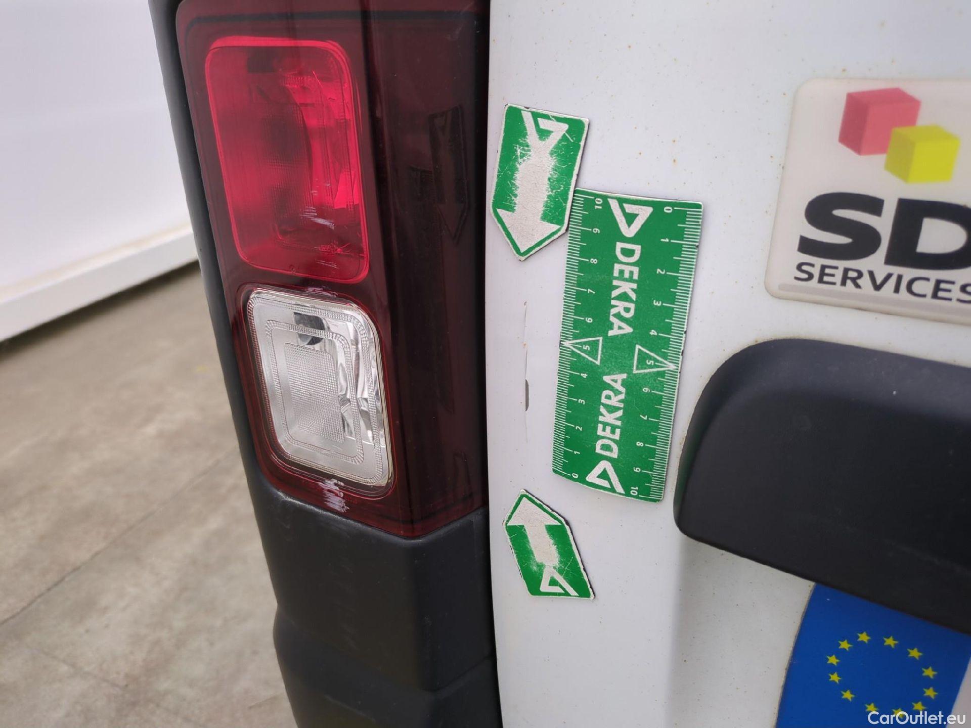  Renault  Trafic RENAULT  / 2019 / 4P / Fourgon tole NV FG GCF L1H1 1200 dCi 120 S&S #33