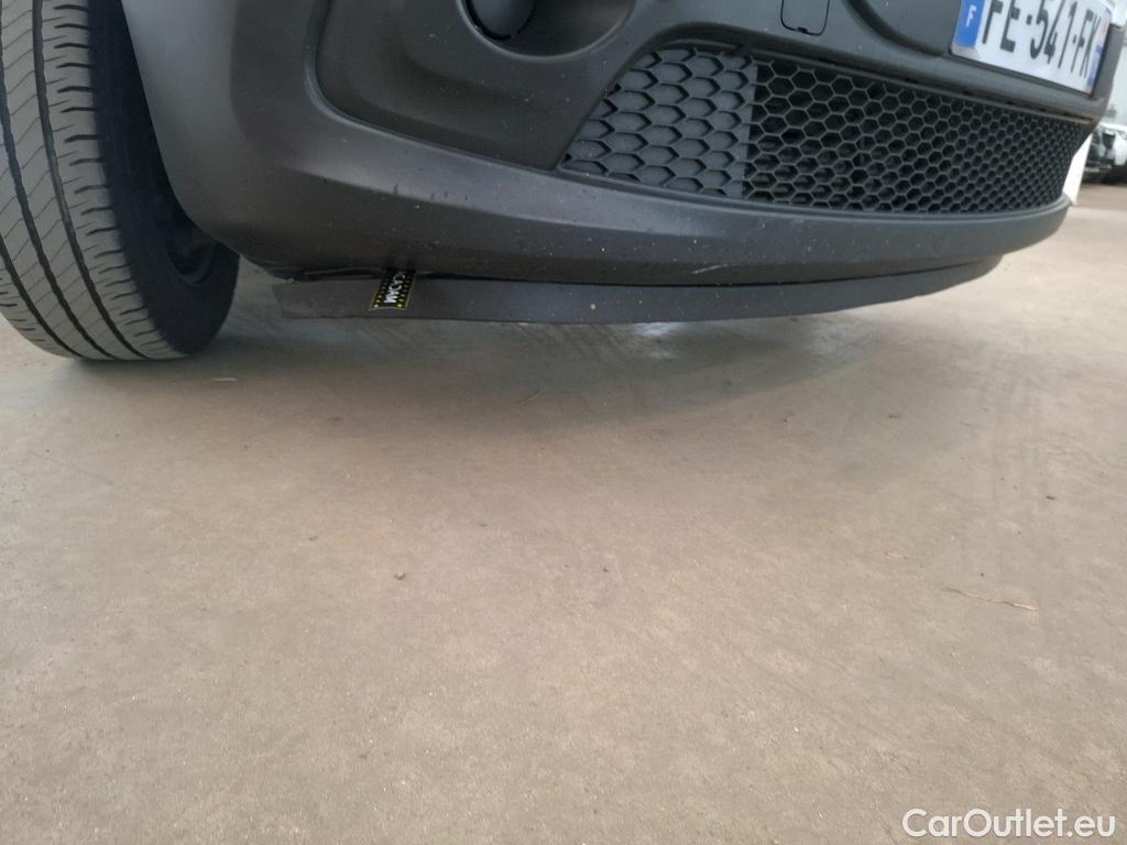  Renault  Trafic  Furgon Grand Confort L1H1 1200 1.6 dCi 125CV BVM6 E6 #47