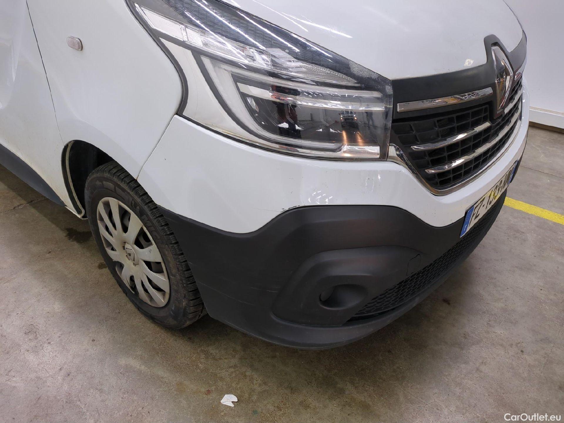  Renault  Trafic RENAULT  / 2019 / 4P / Fourgon tole NV FG GCF L1H1 1200 dCi 120 S&S #25