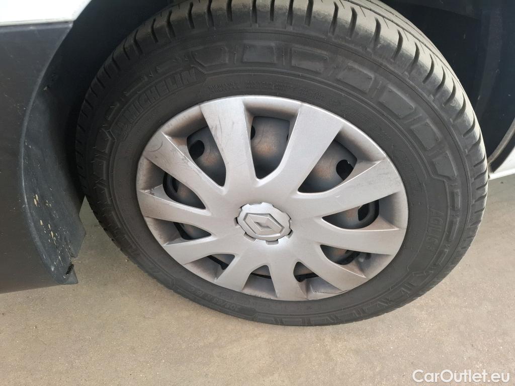  Renault  Trafic  Furgon Grand Confort L1H1 1200 1.6 dCi 125CV BVM6 E6 #38