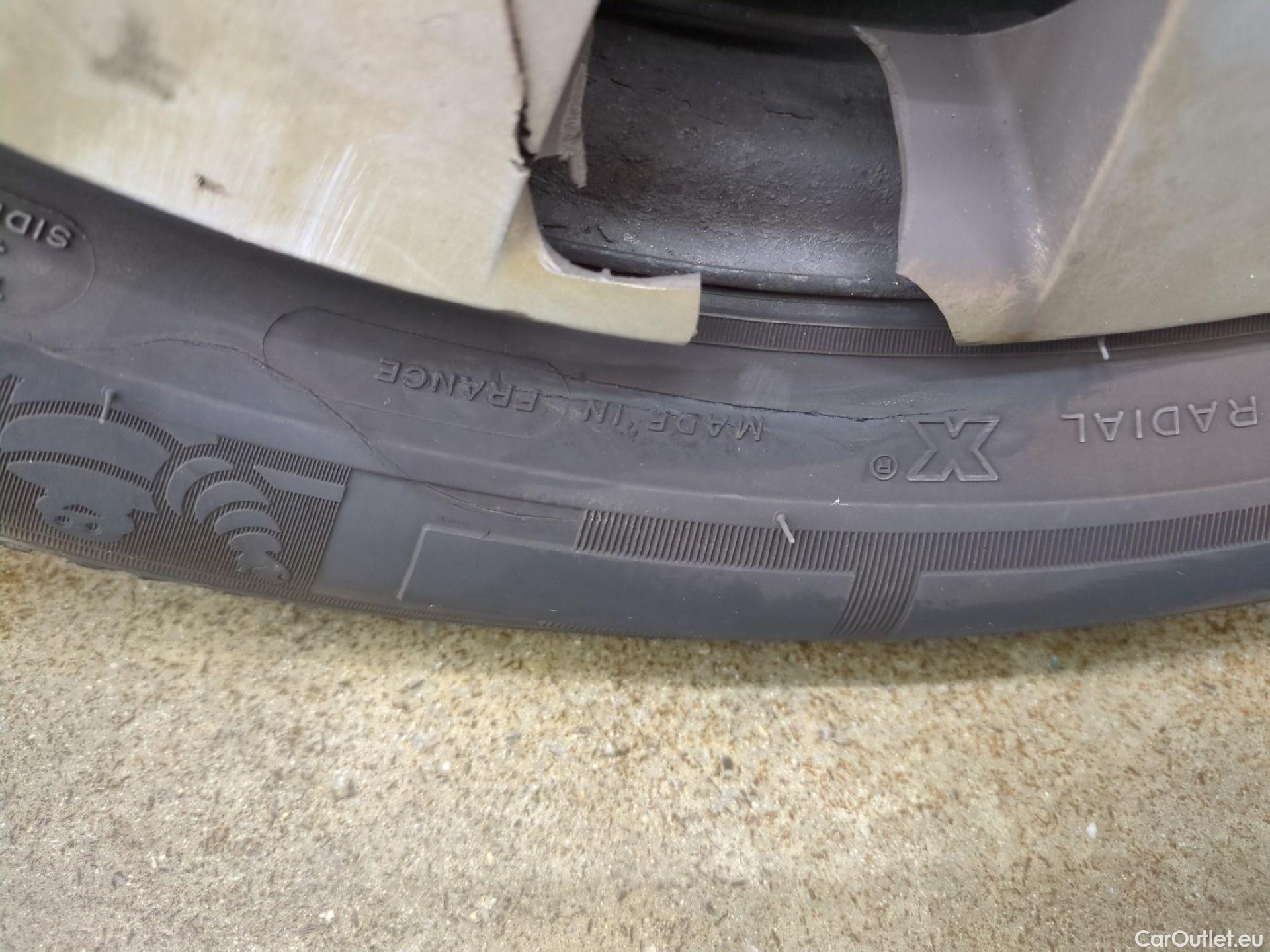  Renault  Trafic RENAULT  / 2019 / 4P / Fourgon tole NV FG GCF L1H1 1200 dCi 120 S&S #15