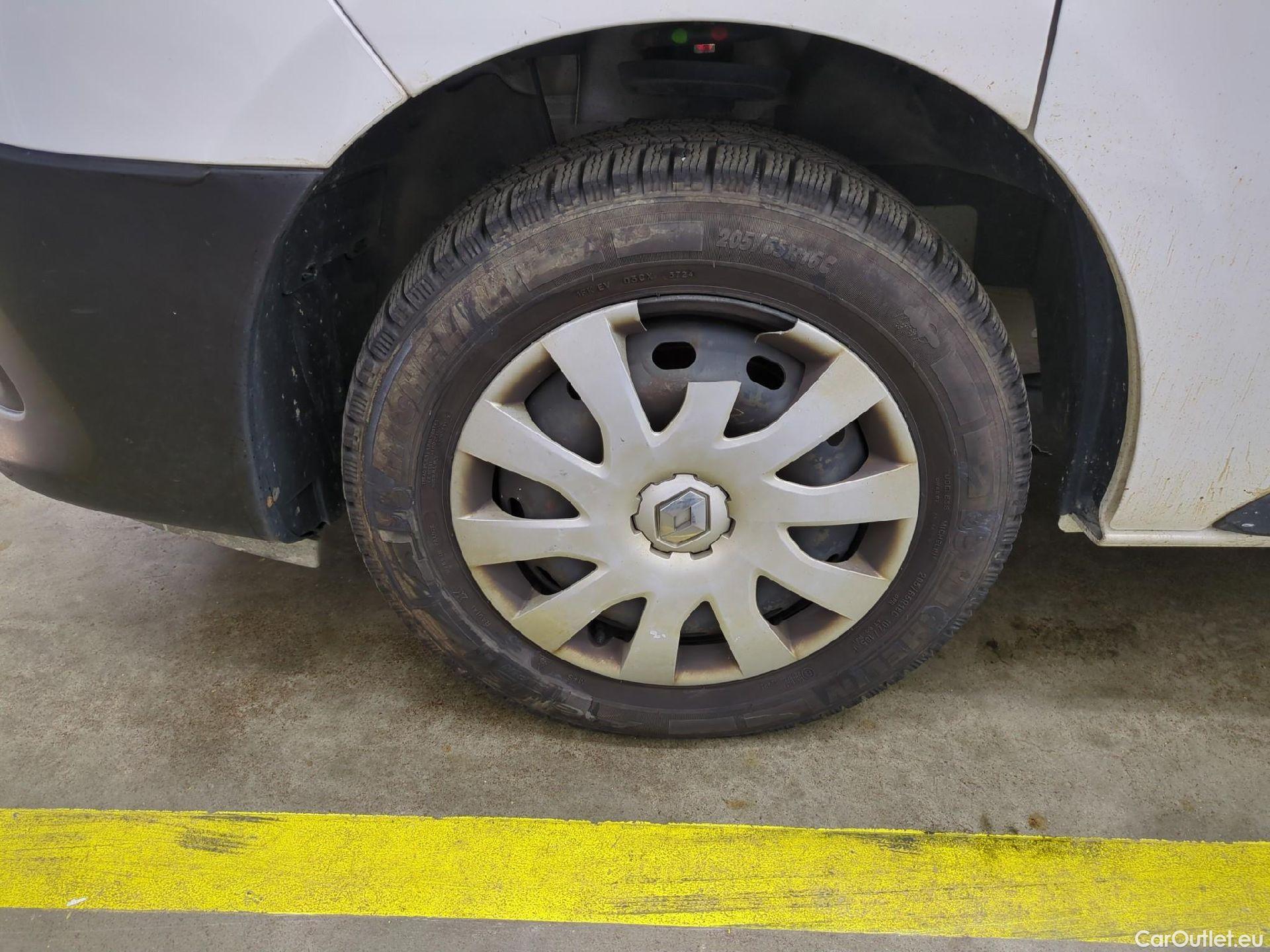  Renault  Trafic RENAULT  / 2019 / 4P / Fourgon tole NV FG GCF L1H1 1200 dCi 120 S&S #2