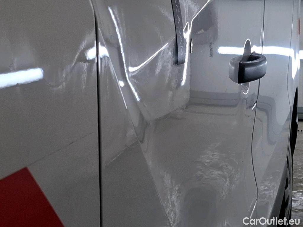  Renault  Trafic  Furgon Grand Confort L1H1 1200 1.6 dCi 125CV BVM6 E6 #35