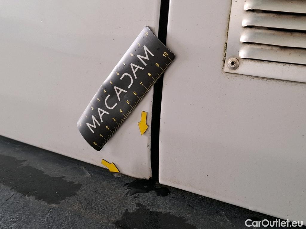  Volkswagen  Caddy VOLKSWAGEN  Van VU 4p Fourgonnette 2.0 TDI 122 4MOTION Business Line #72