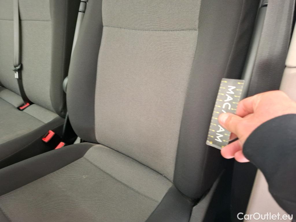  Volkswagen  Transporter T6  Fourgon 2.0 TDI 150CV BVA7 E6 #16