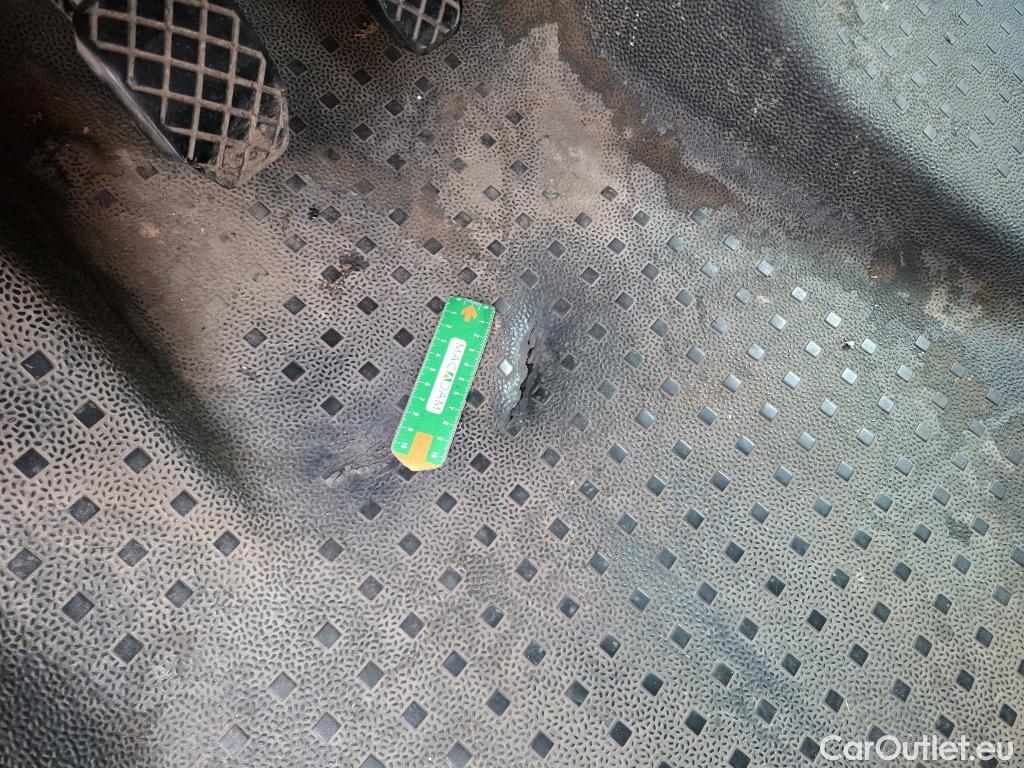  Volkswagen  Transporter VOLKSWAGEN  / 2019 / 4P / Fourgon tôlé 2.0 TDi 110 L2H1 Business Line #20