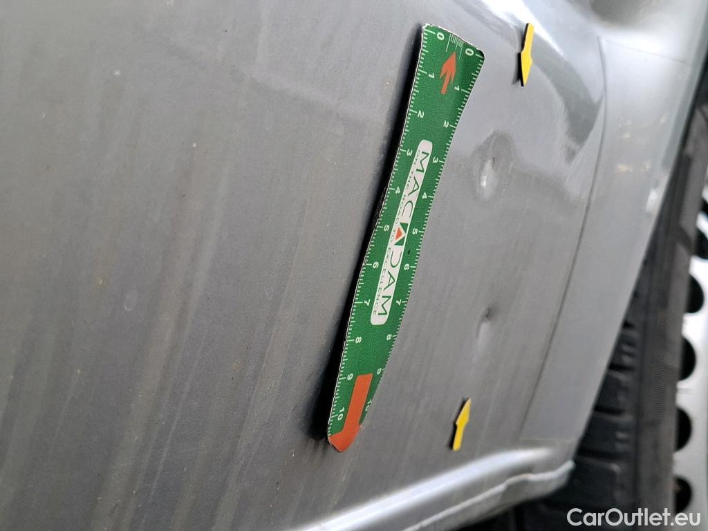  Volkswagen  Transporter VOLKSWAGEN  / 2019 / 4P / Fourgon tôlé 2.0 TDi 110 L2H1 Business Line #4