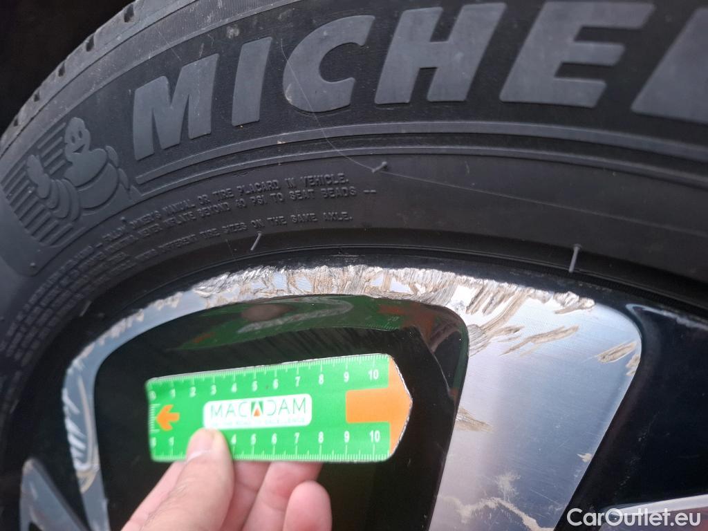  Citroen  C5 CITROEN  Aircross  2018  5P  SUV BlueHDi 130  EAT8 Business #28