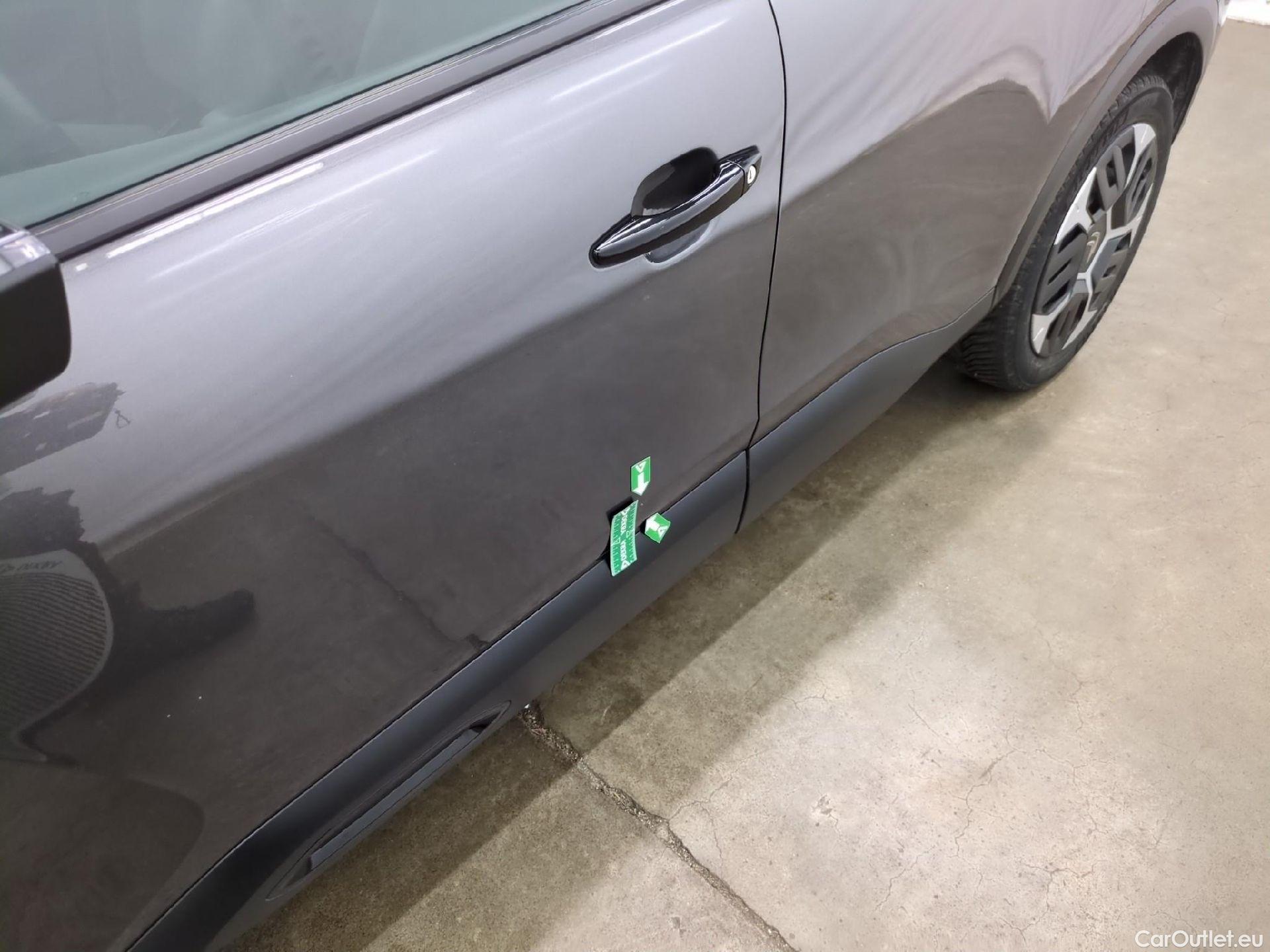  Citroen  C4  Berline Feel 1.2 PureTech 130CV BVA8 6E #47