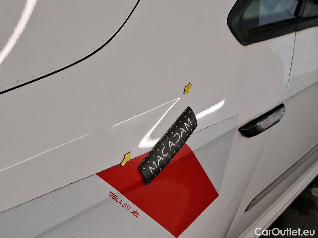  Volkswagen  Caddy VOLKSWAGEN  Van VU 4p Fourgonnette 2.0 TDI 122 4MOTION Business Line #24