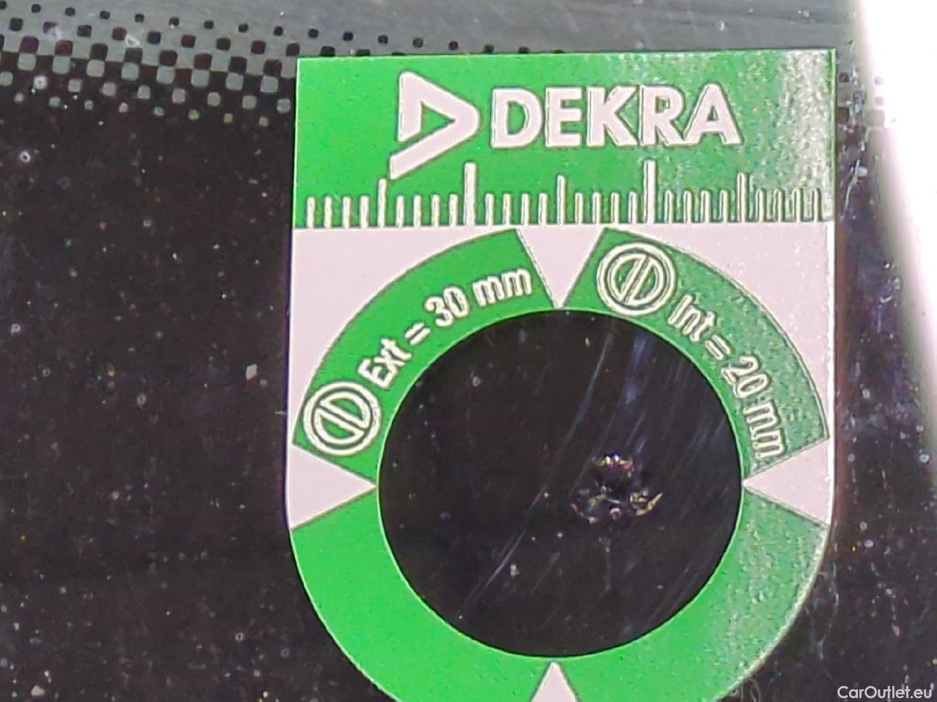  Citroen  C4  Berline Feel 1.2 PureTech 130CV BVA8 6E #9