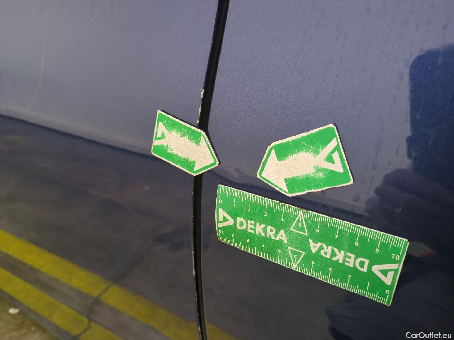  Bmw  Serie 2 BMW  Gran Tourer / 2018 / 5P / monospace 218d Business Design Auto #47