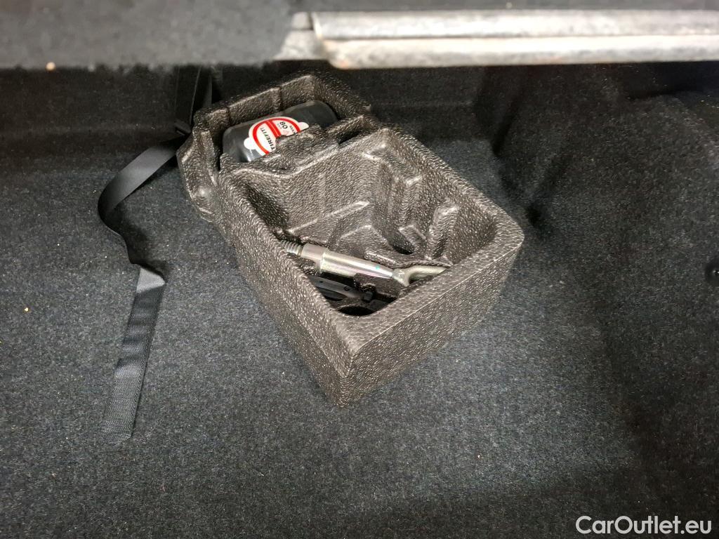  Bmw  X1 BMW  / 2019 / 5P / SUV sDrive16d Business Design DKG7 #24