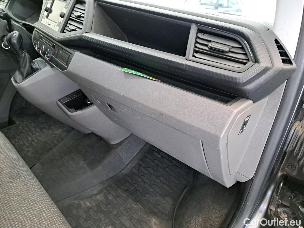  Volkswagen  Transporter VOLKSWAGEN   2019  4P  Fourgon tôlé 20 TDi 150 DSG7 L1H1 Business Line #22