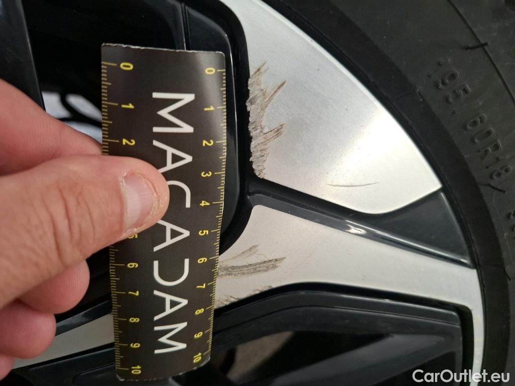  Citroen  C4  Berline Feel Pack Business 1.5 BlueHDI 130CV BVA8 E6d #3