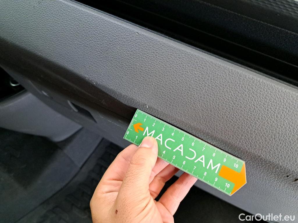  Volkswagen  Transporter VOLKSWAGEN   2019  4P  Fourgon tôlé 20 TDi 150 DSG7 L1H1 Business Line #23