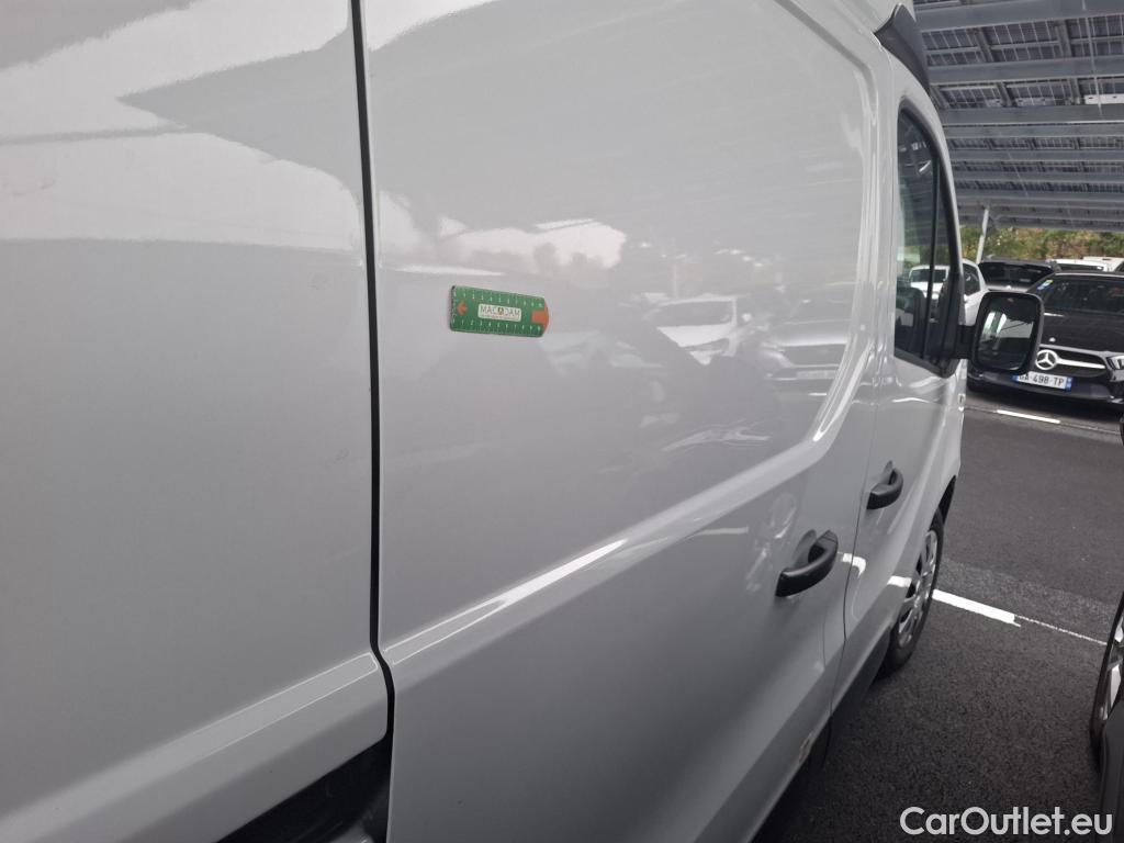  Renault  Trafic  Furgon Grand Confort L2H2 1200 1.6 dCi 125CV BVM6 E6 #21