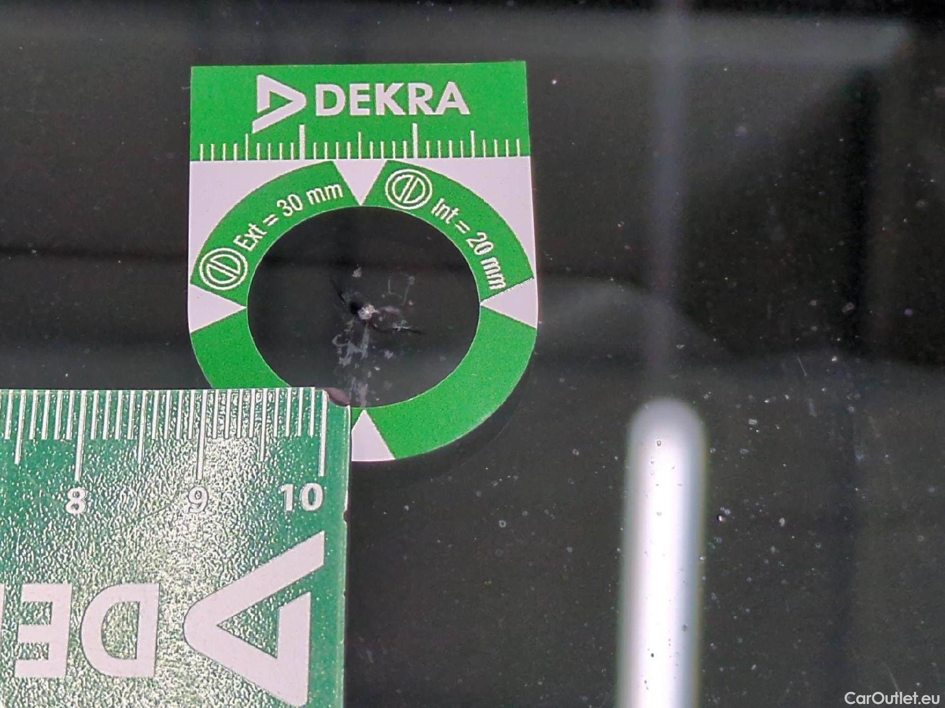  Citroen  C4  Berline Feel 1.2 PureTech 130CV BVA8 6E #8