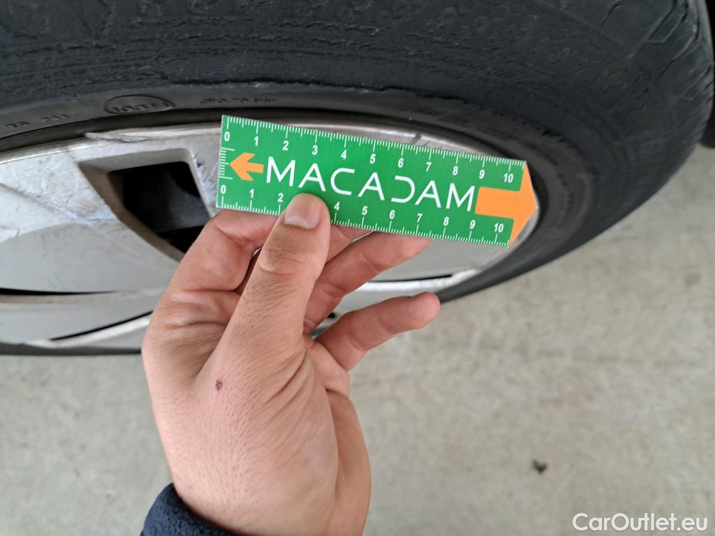  Volkswagen  Transporter VOLKSWAGEN   2019  4P  Fourgon tôlé 20 TDi 150 DSG7 L1H1 Business Line #7