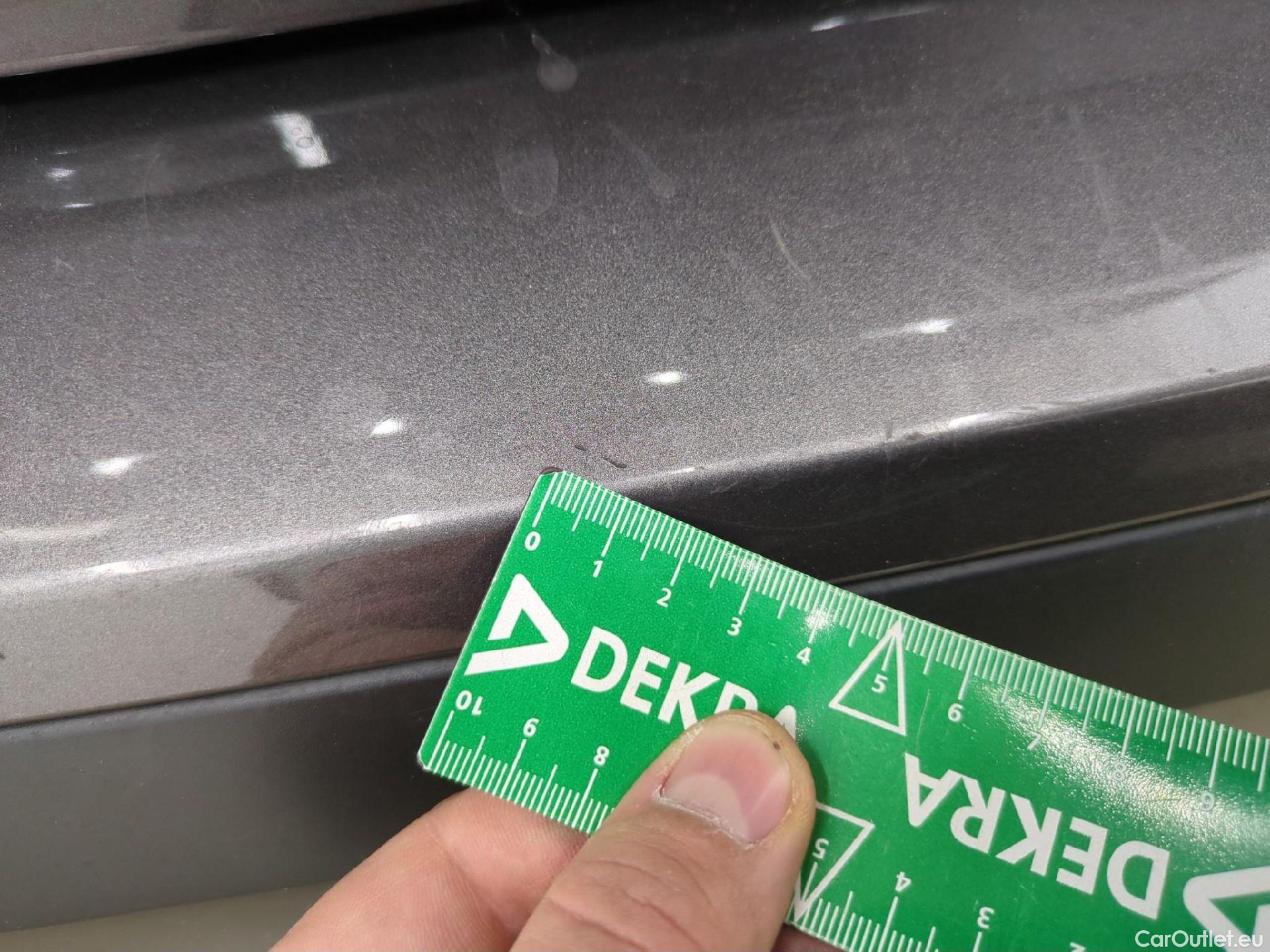  Citroen  C4  Berline Feel 1.2 PureTech 130CV BVA8 6E #57