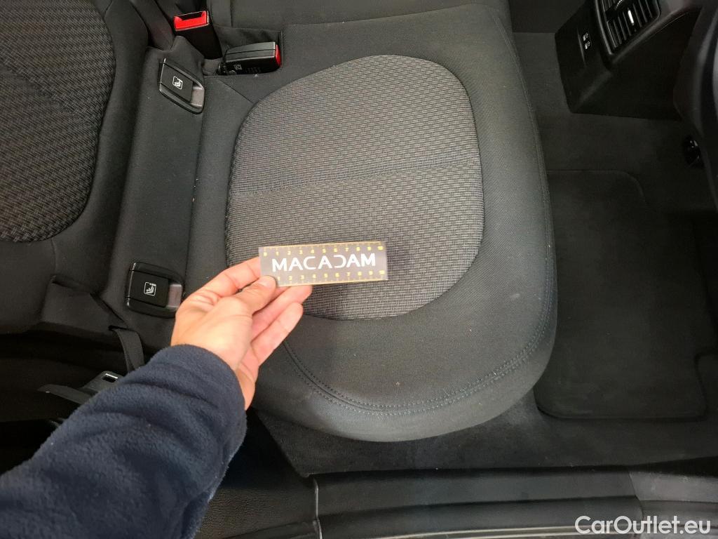  Bmw  X1 BMW  / 2019 / 5P / SUV sDrive16d Business Design DKG7 #38