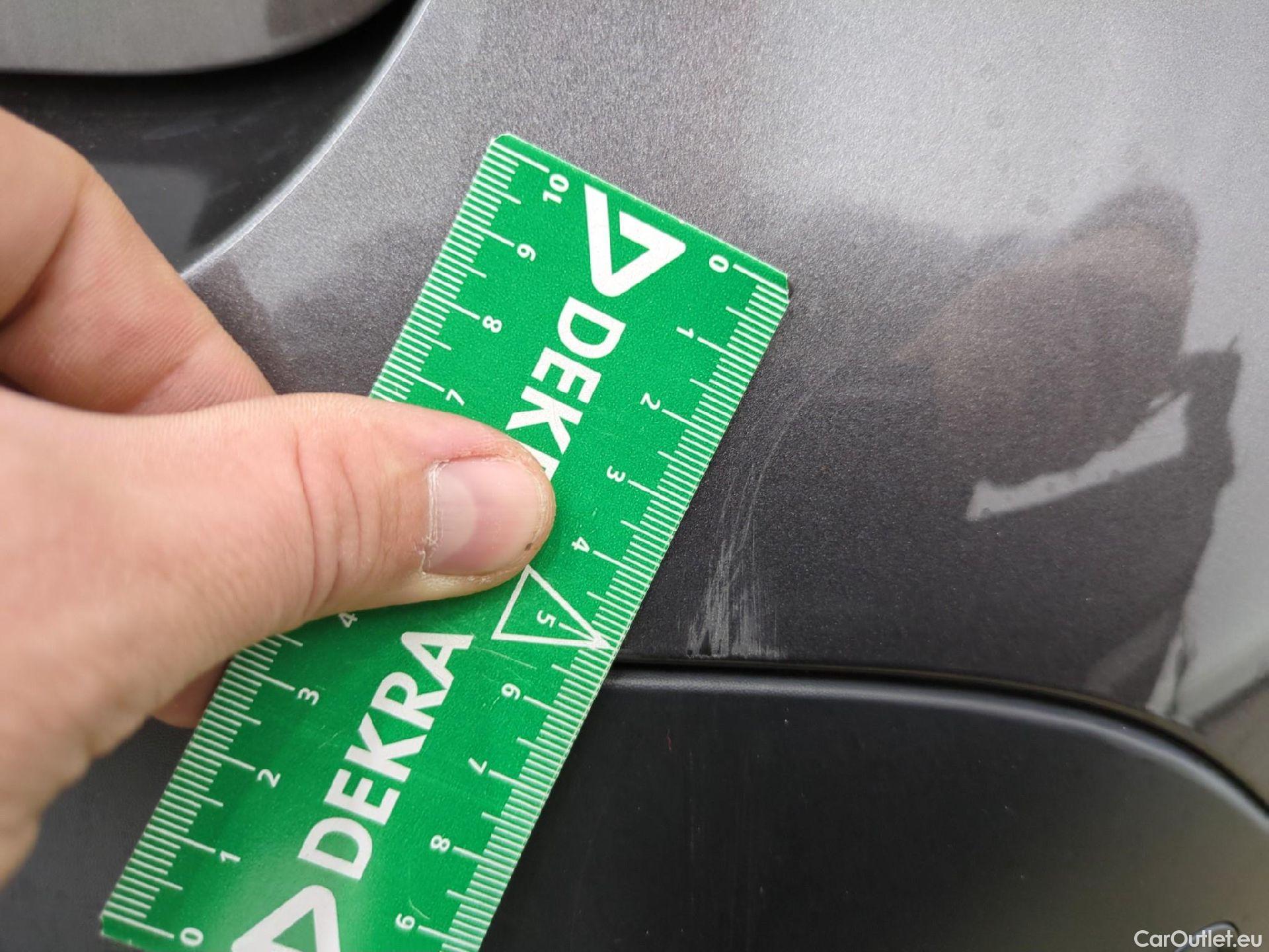  Citroen  C4  Berline Feel 1.2 PureTech 130CV BVA8 6E #55