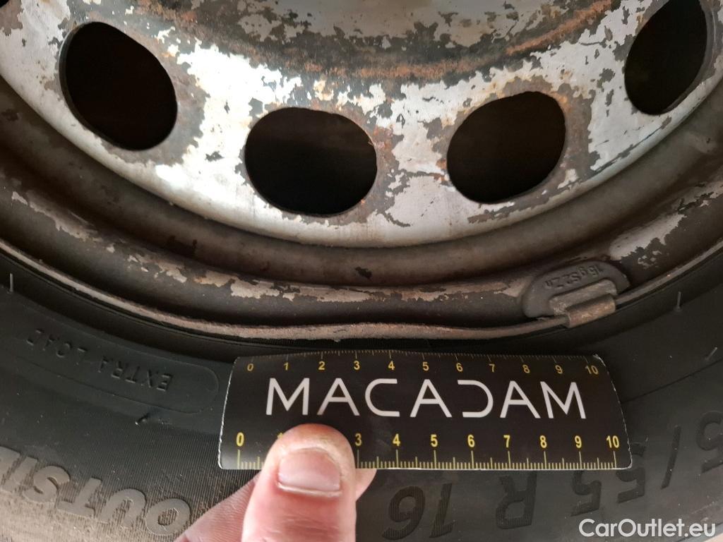  Volkswagen  Caddy VOLKSWAGEN  Van VU 4p Fourgonnette 2.0 TDI 122 4MOTION Business Line #43