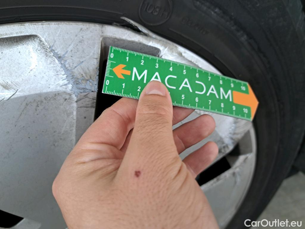  Volkswagen  Transporter VOLKSWAGEN   2019  4P  Fourgon tôlé 20 TDi 150 DSG7 L1H1 Business Line #17