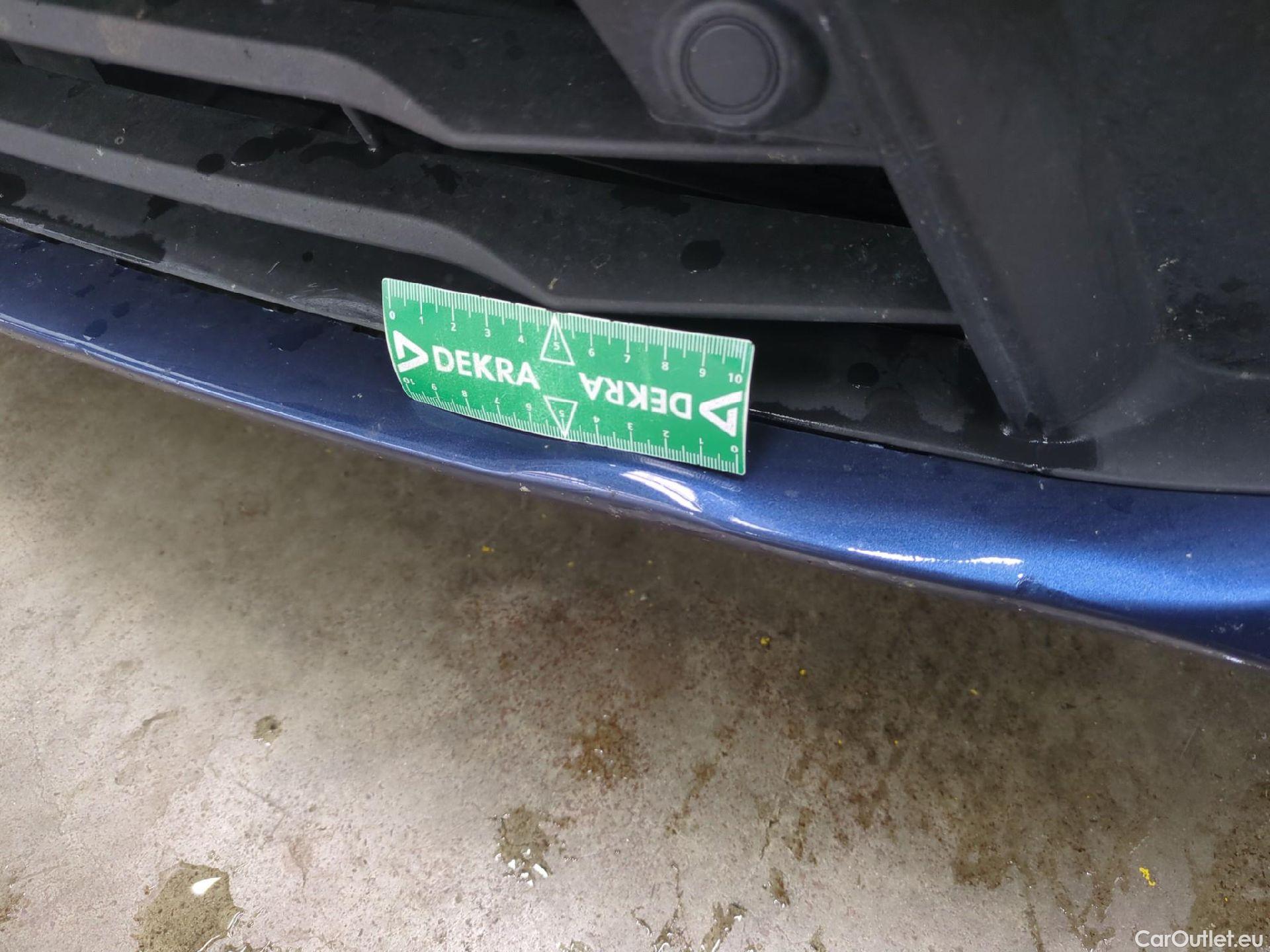  Bmw  Serie 2 BMW  Gran Tourer / 2018 / 5P / monospace 218d Business Design Auto #34