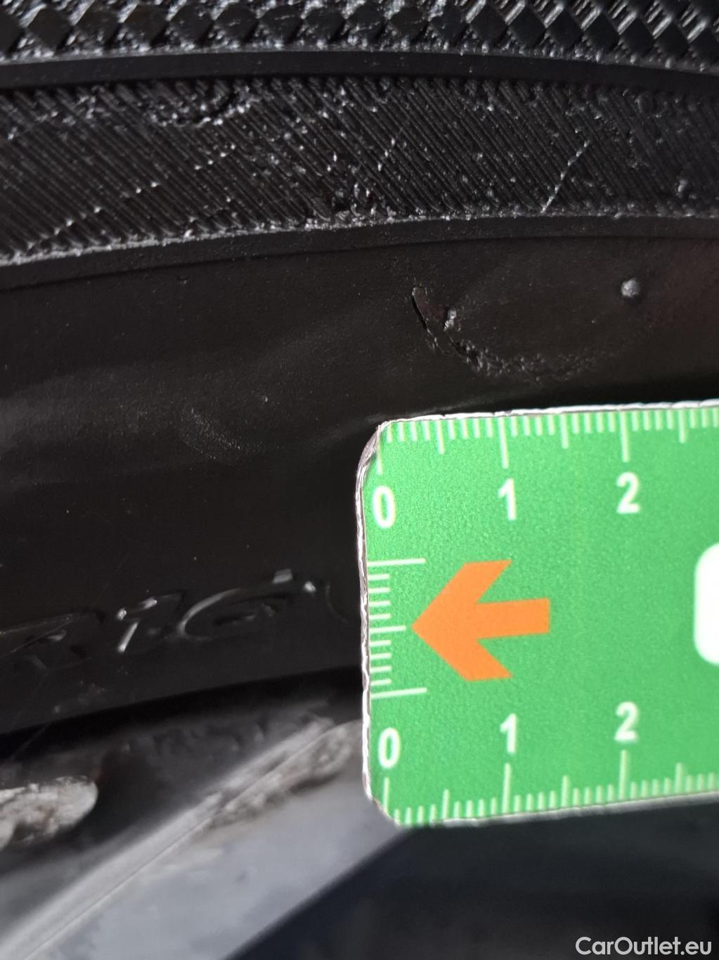  Hyundai  i30  cw Business 1.6 CRDi 115CV BVA7 E6d #49