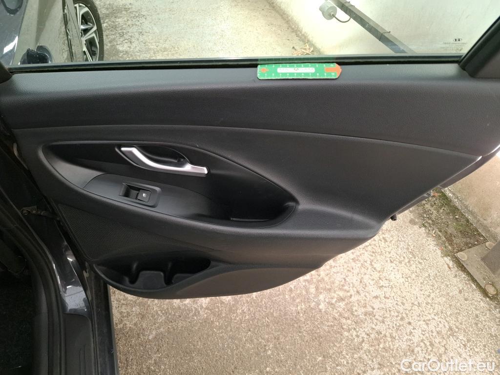  Hyundai  i30  cw Business 1.6 CRDi 115CV BVA7 E6d #68