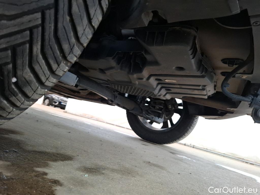  Peugeot  2008  Allure Business 1.5 HDi 110CV BVM6 E6d #25