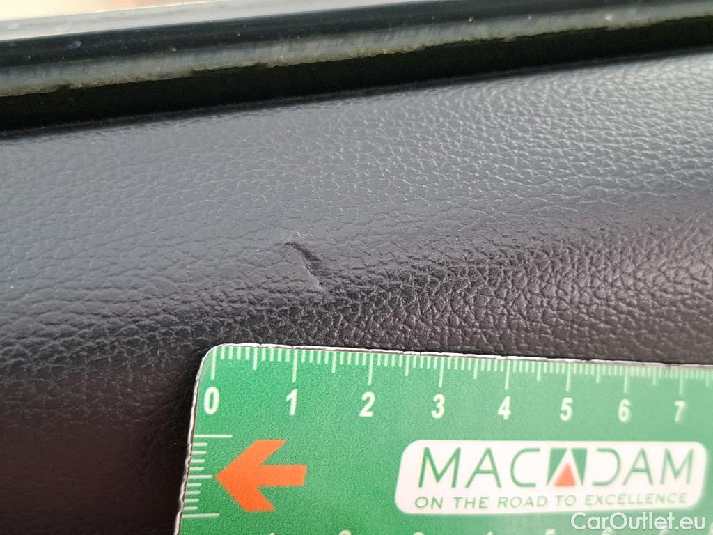  Hyundai  i30  cw Business 1.6 CRDi 115CV BVA7 E6d #69