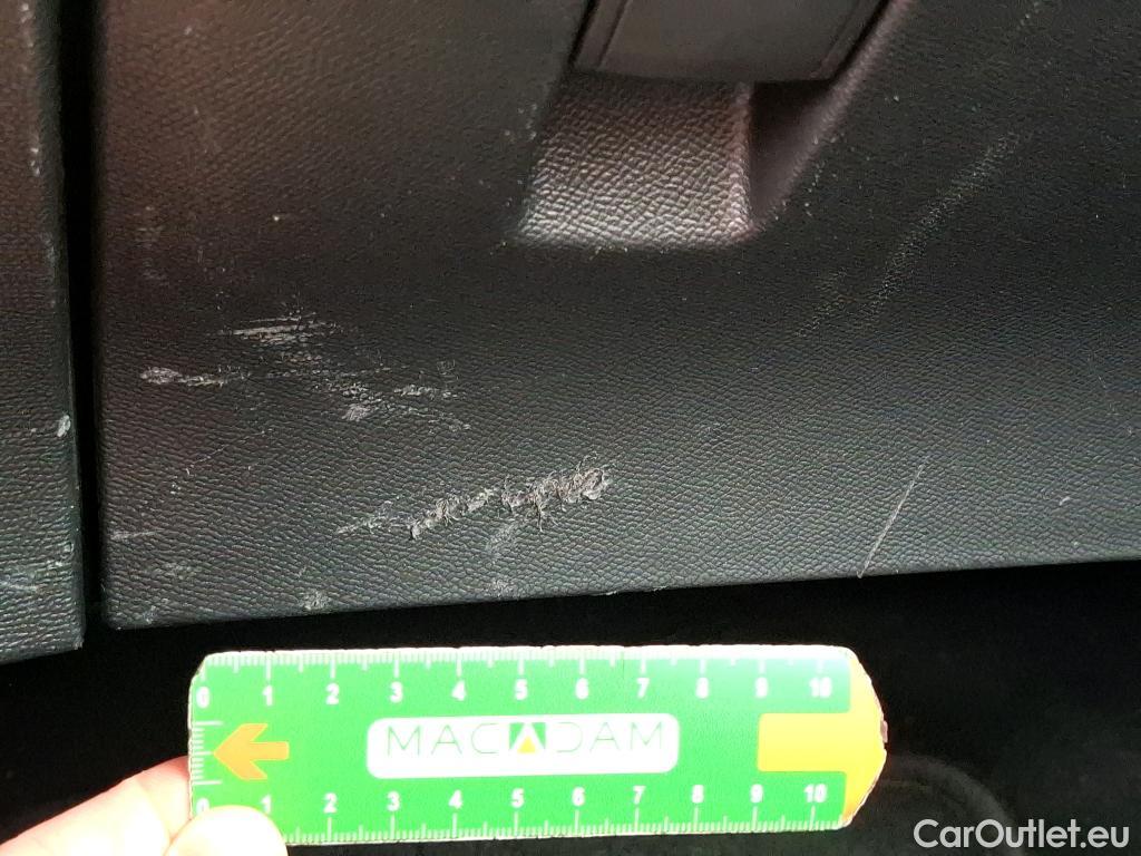  Peugeot  208  Active Business 1.5 HDi 100CV BVM6 E6d #35