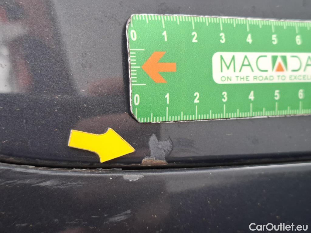  Hyundai  i30  cw Business 1.6 CRDi 115CV BVA7 E6d #34