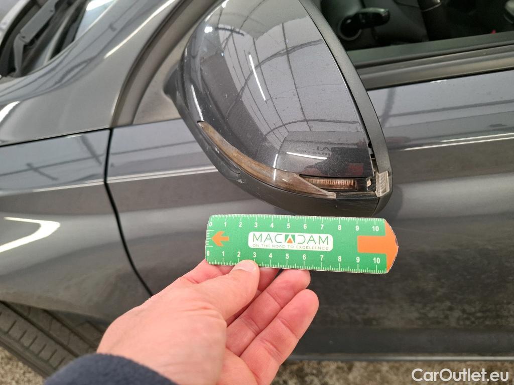  Hyundai  i30  cw Business 1.6 CRDi 115CV BVA7 E6d #47