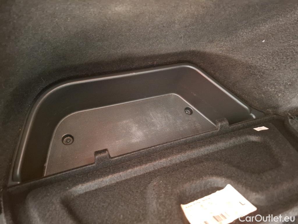  Hyundai  i30  cw Business 1.6 CRDi 115CV BVA7 E6d #79