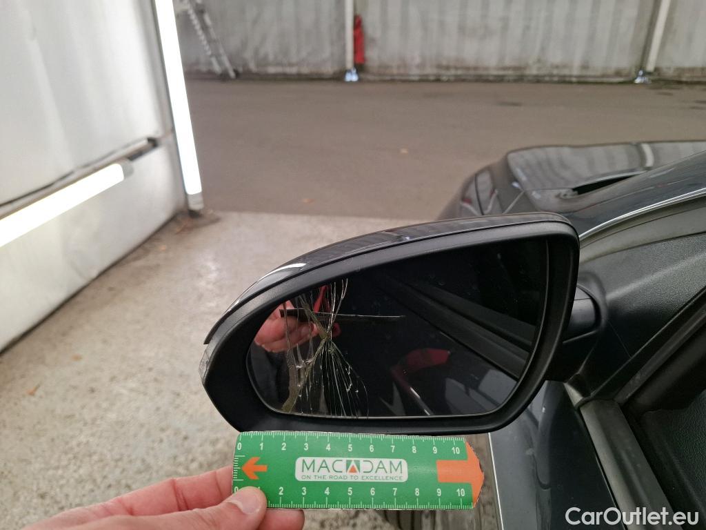  Hyundai  i30  cw Business 1.6 CRDi 115CV BVA7 E6d #45