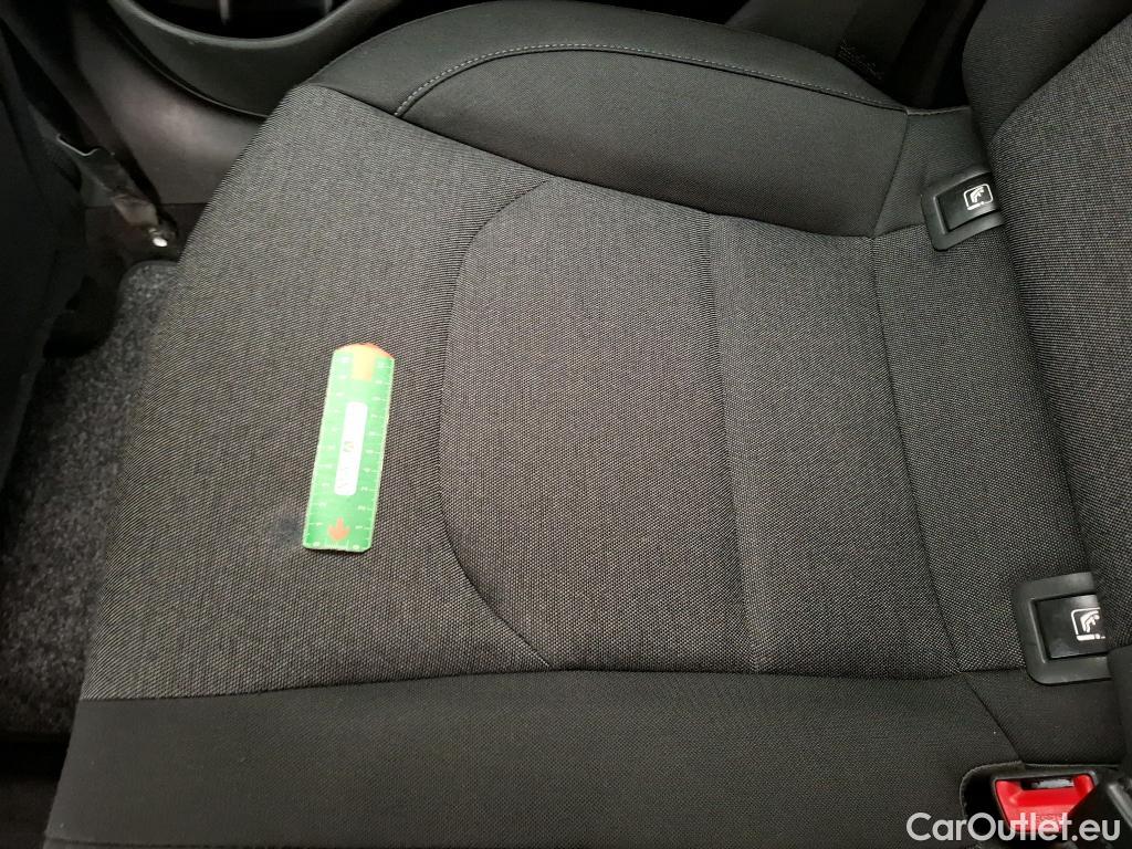  Hyundai  i30  cw Business 1.6 CRDi 115CV BVA7 E6d #1