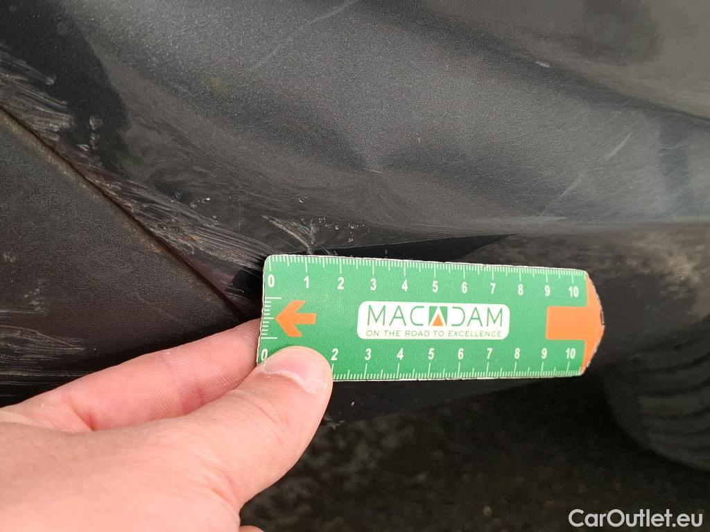  Hyundai  i30  cw Business 1.6 CRDi 115CV BVA7 E6d #26