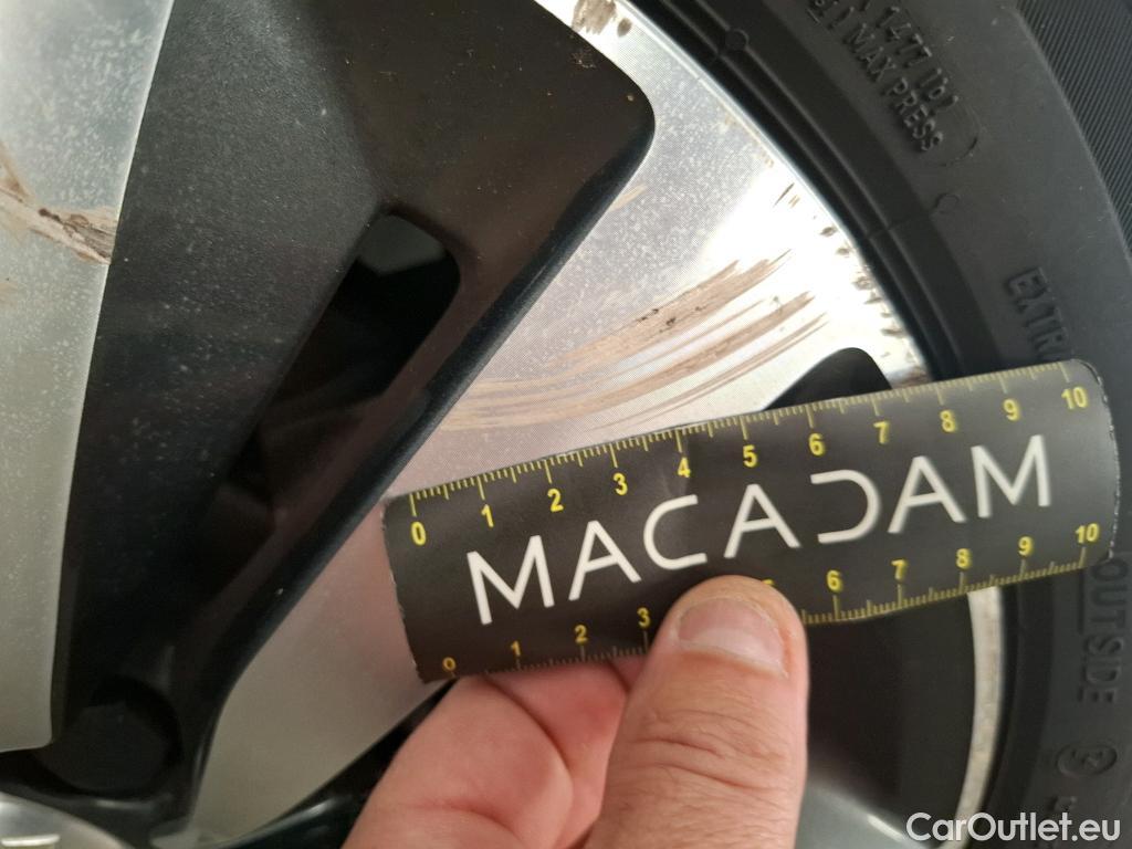  Peugeot  308 PEUGEOT  / 2017 / 5P / Berline BlueHDi 130 EAT8 S&S ALLURE BUSINESS #28