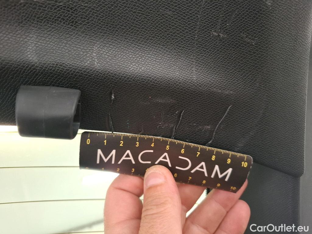  Peugeot  308 PEUGEOT  / 2017 / 5P / Berline BlueHDi 130 EAT8 S&S ALLURE BUSINESS #33