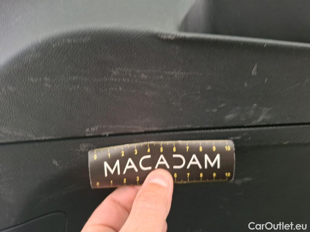  Peugeot  308 PEUGEOT  / 2017 / 5P / Berline BlueHDi 130 EAT8 S&S ALLURE BUSINESS #35