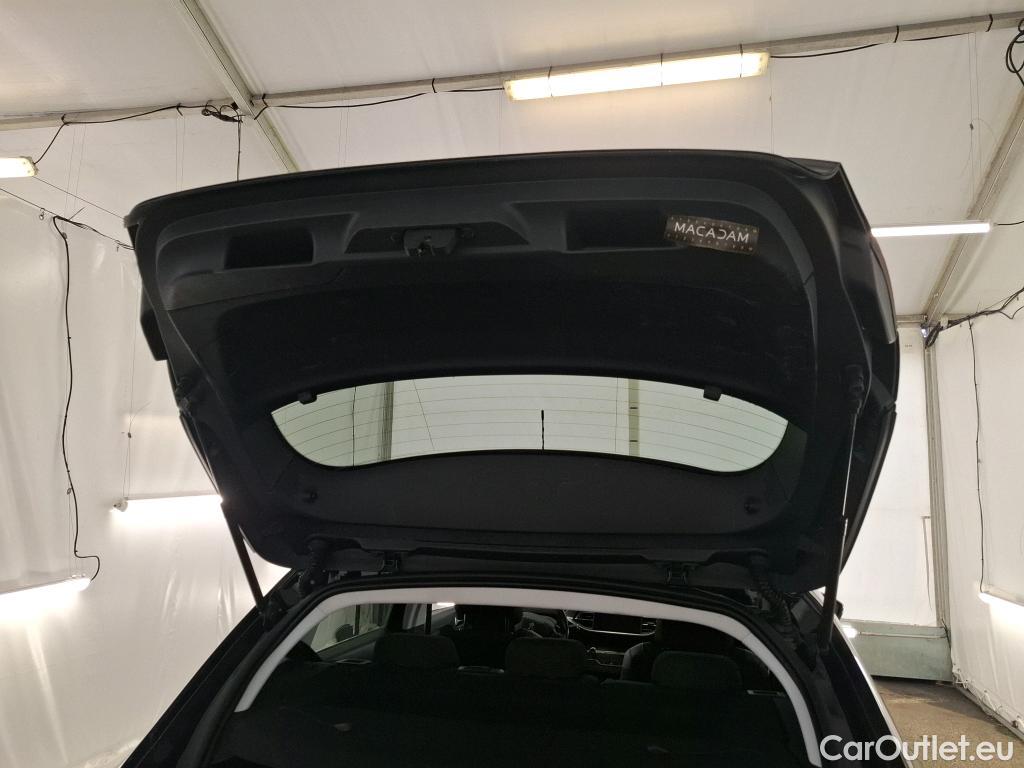  Peugeot  308 PEUGEOT  / 2017 / 5P / Berline BlueHDi 130 EAT8 S&S ALLURE BUSINESS #31